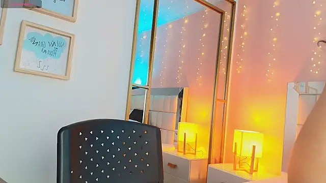 anahi maite online show from March 17, 2026, 7:17 pm