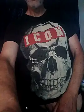 peterbi45 online show from July 8, 2026, 4:02 am