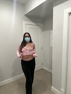 jAsMinE678 online show from April 5, 2026, 10:33 am