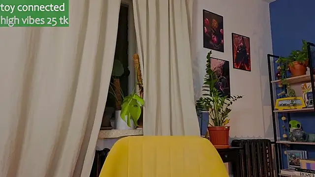 Snapshot of _lightmyfire chatting on March 18, 2025, 9:53 pm lightmyfire online show from March 18, 2025, 9:53 pm