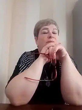 Snapshot of Lee_Nell chatting on March 17, 2025, 2:19 am Lee Nell online show from March 17, 2025, 2:19 am