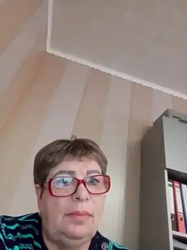 Snapshot of Lee_Nell chatting on February 20, 2025, 2:40 am Lee Nell online show from February 20, 2025, 2:40 am