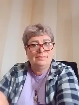 Snapshot of Lee_Nell chatting on September 15, 2025, 3:07 am Lee Nell online show from September 15, 2025, 3:07 am