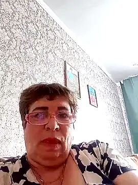 Snapshot of Lee_Nell chatting on March 6, 2025, 8:19 am Lee Nell online show from March 6, 2025, 8:19 am