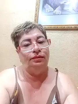 Snapshot of Lee_Nell chatting on January 24, 2025, 12:31 am Lee Nell online show from January 24, 2025, 12:31 am