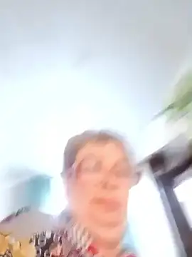 Snapshot of Lee_Nell chatting on March 17, 2025, 7:13 am Lee Nell online show from March 17, 2025, 7:13 am