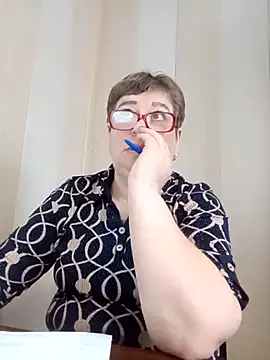 Snapshot of Lee_Nell chatting on February 4, 2025, 3:54 am Lee Nell online show from February 4, 2025, 3:54 am