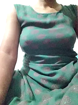 rituporna2004 online show from February 14, 2026, 2:17 pm