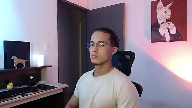 alejo x3 online show from December 27, 2024, 11:21 pm