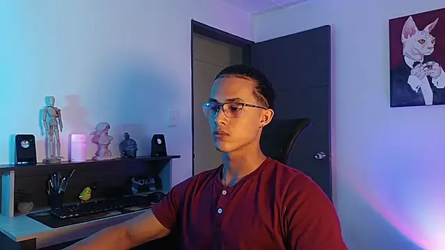 alejo x3 online show from October 8, 2025, 9:04 pm