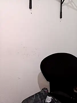 HombreS3n online show from September 24, 2025, 7:53 pm