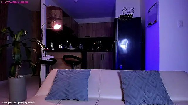 SymonPrince online show from October 7, 2025, 9:05 pm