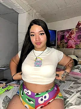 GemaGranadoss online show from October 4, 2025, 8:10 pm