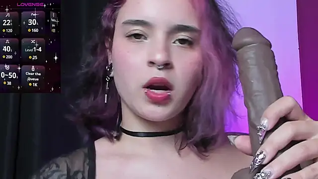 sophiecatts online show from March 7, 2025, 2:15 am