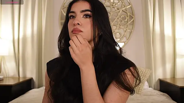 Antonellaparis  online show from March 22, 2026, 2:48 am