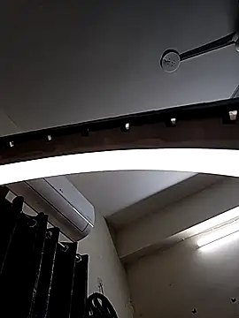 Leeeezzzz roy online show from October 30, 2025, 5:50 am