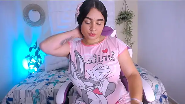 aurora mcry online show from June 17, 2026, 4:34 am