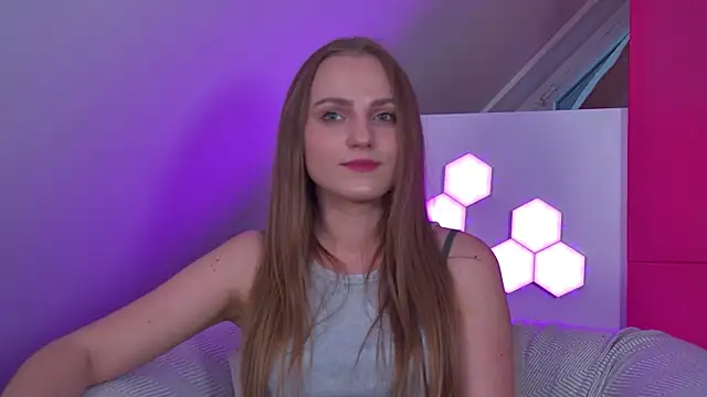 Snapshot of MelissaMelrey chatting on May 11, 2026, 5:32 pm MelissaMelrey online show from May 11, 2026, 5:32 pm