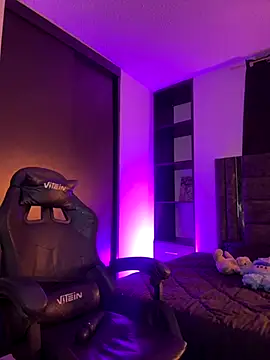 Courtney gonet online show from October 4, 2025, 6:04 am