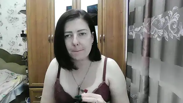 SophieNightAh online show from October 15, 2025, 12:35 pm