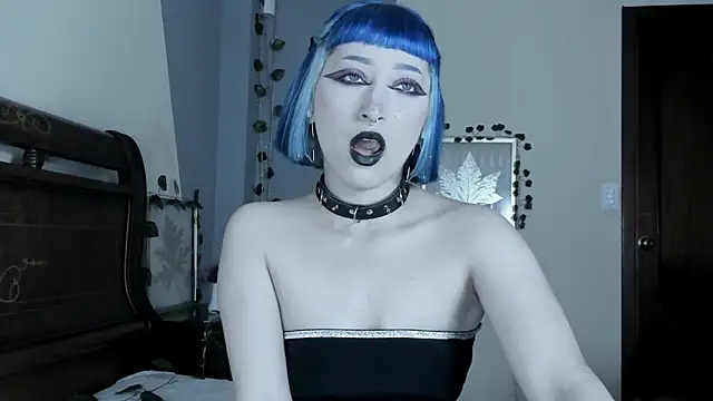 BlueBerry     online show from September 17, 2025, 8:33 pm