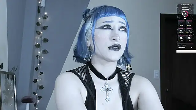 BlueBerry     online show from September 29, 2025, 9:31 pm