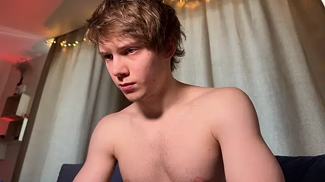 Snapshot of David_Keler chatting on February 20, 2025, 10:37 am David Keler online show from February 20, 2025, 10:37 am