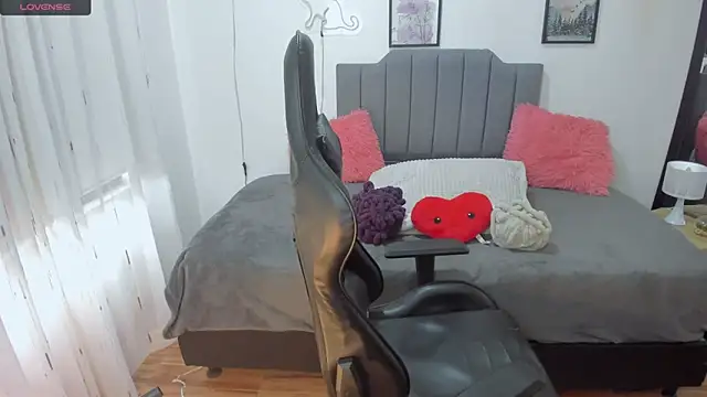 Snapshot of Amy_joones chatting on November 5, 2025, 12:52 pm Amy joones online show from November 5, 2025, 12:52 pm