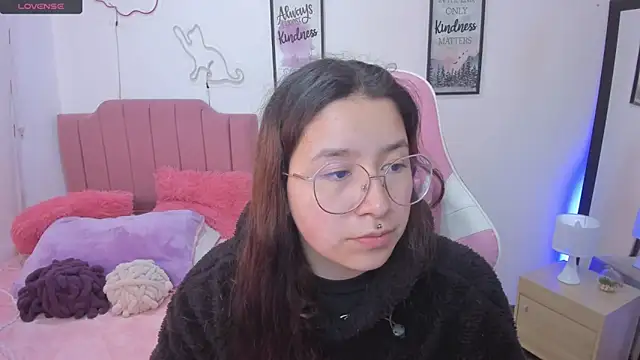 Snapshot of Amy_joones chatting on November 15, 2025, 12:53 pm Amy joones online show from November 15, 2025, 12:53 pm