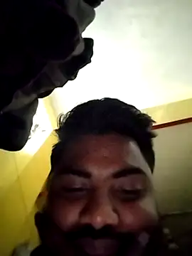 rohithere76 online show from February 10, 2025, 11:04 am