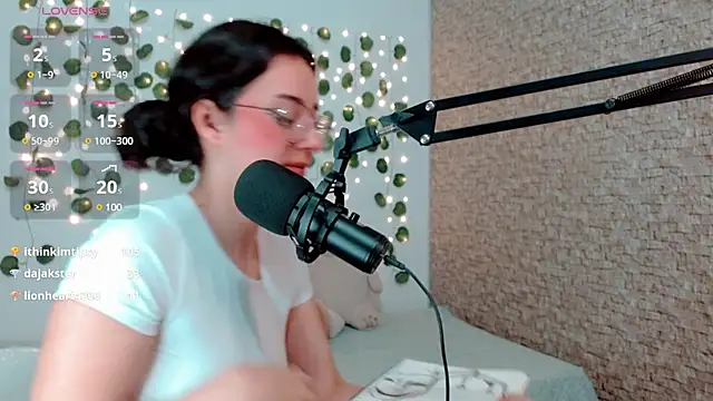 emma unu online show from January 6, 2025, 5:52 am