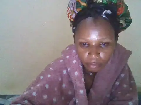 Snapshot of CharlotteDee chatting on November 15, 2025, 6:45 pm CharlotteDee online show from November 15, 2025, 6:45 pm