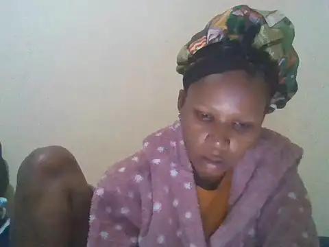 Snapshot of CharlotteDee chatting on November 18, 2025, 6:55 pm CharlotteDee online show from November 18, 2025, 6:55 pm