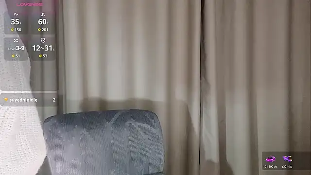 Snapshot of --xixi-- chatting on November 9, 2025, 9:52 pm --xixi-- online show from November 9, 2025, 9:52 pm