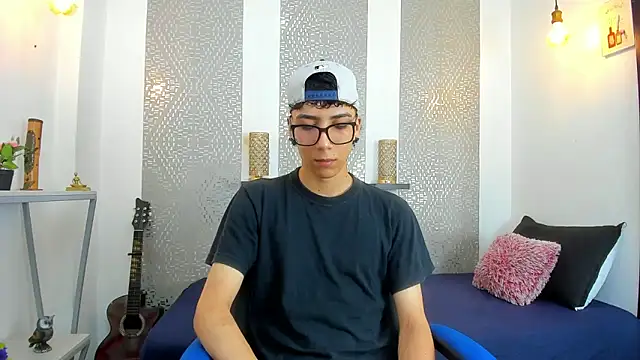 Nikolay Gregori online show from March 14, 2025, 4:10 am