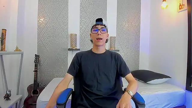 Nikolay Gregori online show from March 13, 2025, 4:05 am