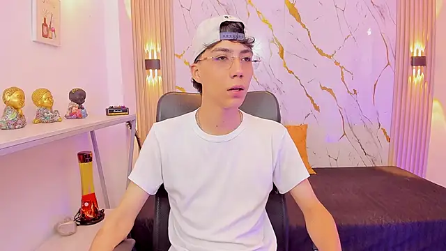 Nikolay Gregori online show from February 5, 2026, 4:19 am