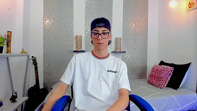 Nikolay Gregori online show from March 9, 2025, 4:27 am