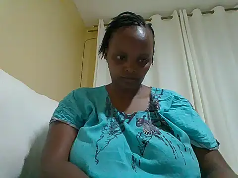 Snapshot of Sexxy-Shie chatting on February 17, 2026, 2:25 pm Sexxy-Shie online show from February 17, 2026, 2:25 pm