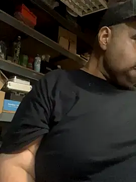 Miguel16i online show from September 9, 2025, 7:29 am