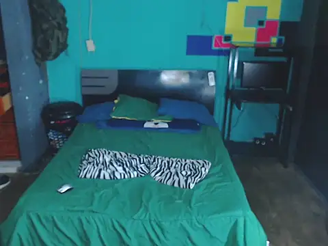 xxxxhotxoxo online show from January 6, 2026, 6:45 pm