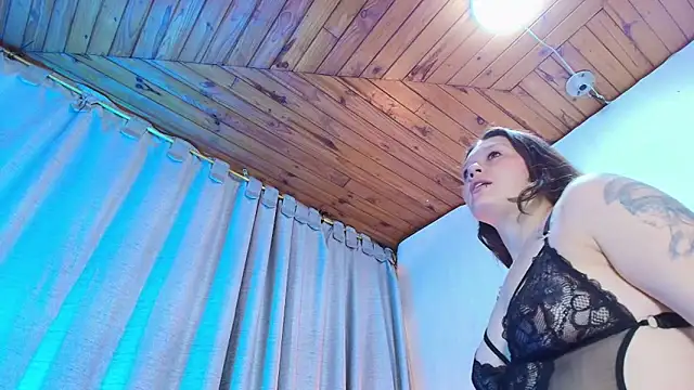 Eda Bonne online show from April 5, 2026, 11:17 am