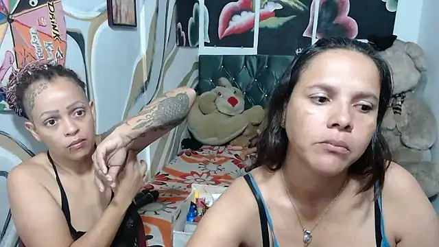 manzanahot9 online show from February 22, 2026, 10:33 pm