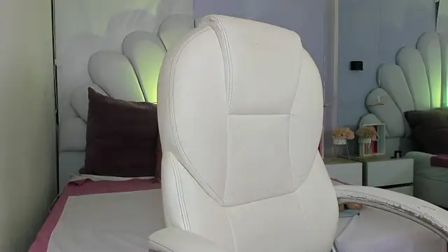 kitty roouse online show from January 10, 2026, 5:25 am