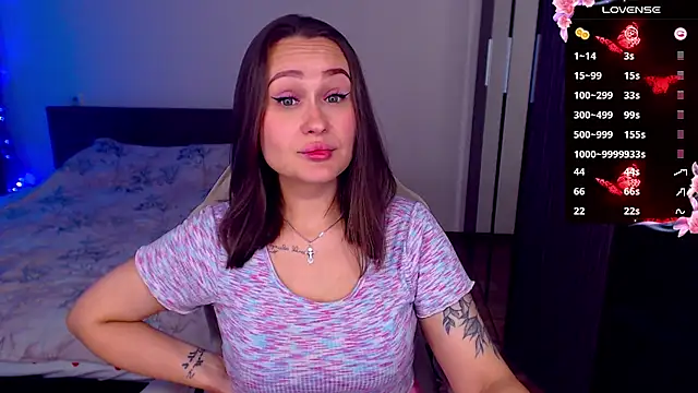 Snapshot of Cutie-Melanie chatting on November 23, 2025, 8:30 pm Cutie-Melanie online show from November 23, 2025, 8:30 pm