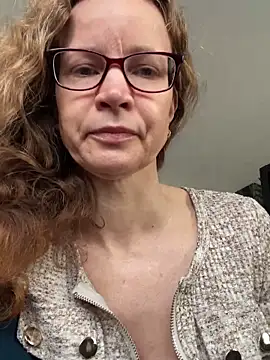 AnnikaRose online show from April 15, 2026, 5:46 am