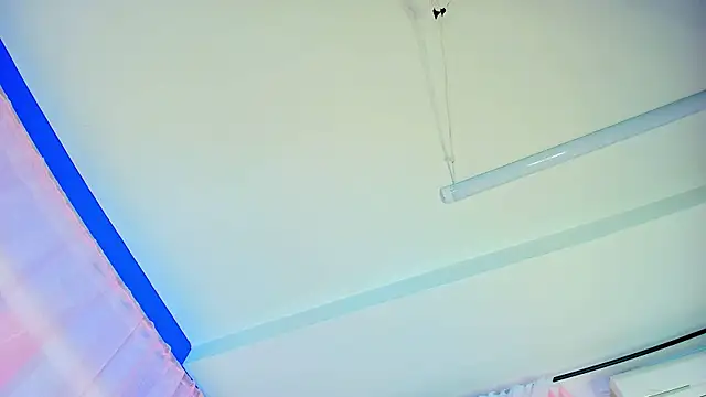 liccy hall online show from April 17, 2026, 11:46 am