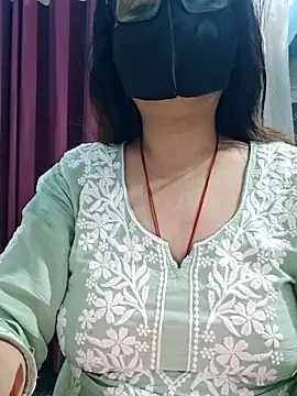 Aishwaryaa 69 online show from April 8, 2026, 2:35 am