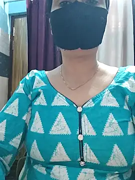 Aishwaryaa 69 online show from November 11, 2025, 7:36 am