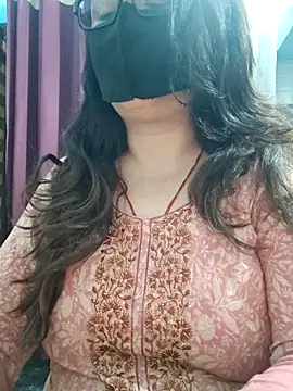 Aishwaryaa 69 online show from May 12, 2026, 2:56 pm